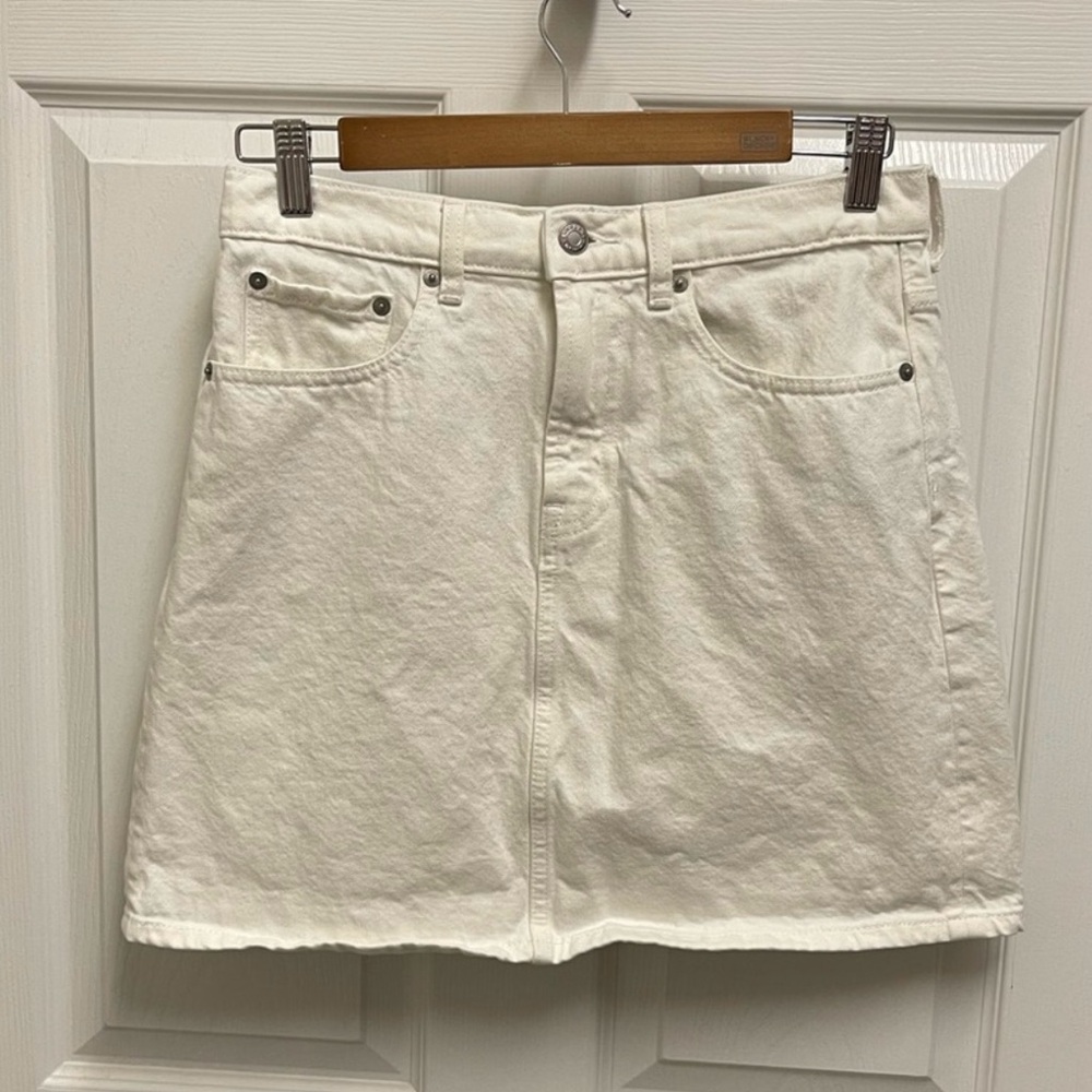 Everlane White “The Denim” Skirt. Sz 8